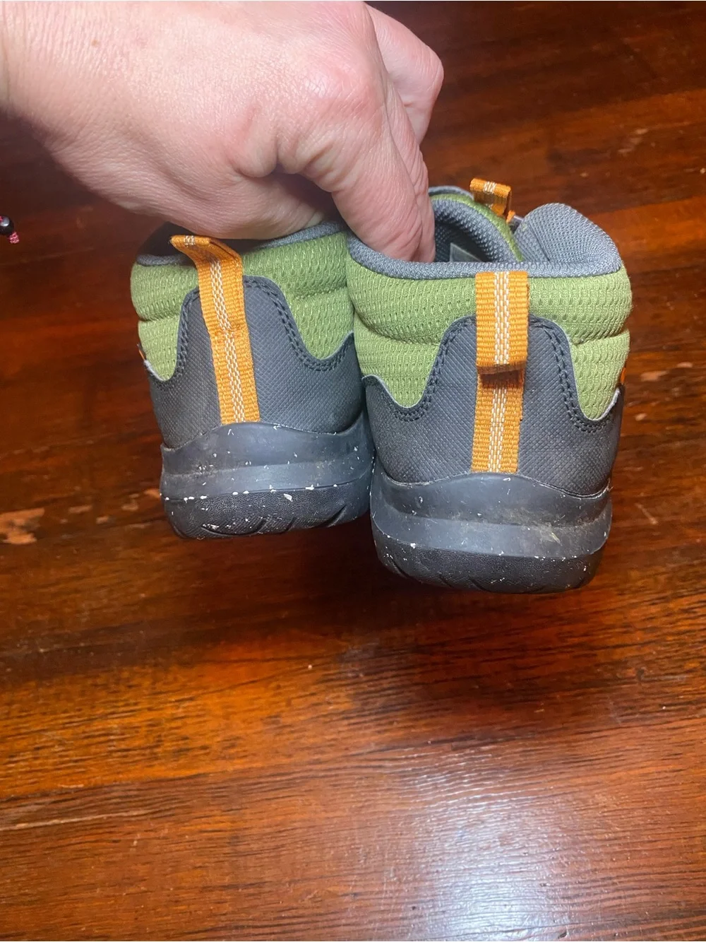 EUC Kids BOGS Kids Skyline Kicker Mini Sneaker Velcro Slip On Flexible Sole